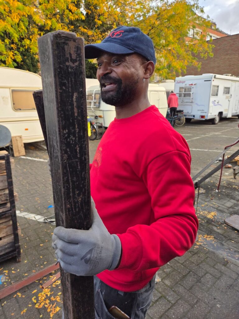 WhatsApp Image 2025-10-22 at 09.53.33 (2)